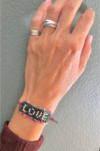 Load image into Gallery viewer, LOVE IN SPARKLE ( green)
